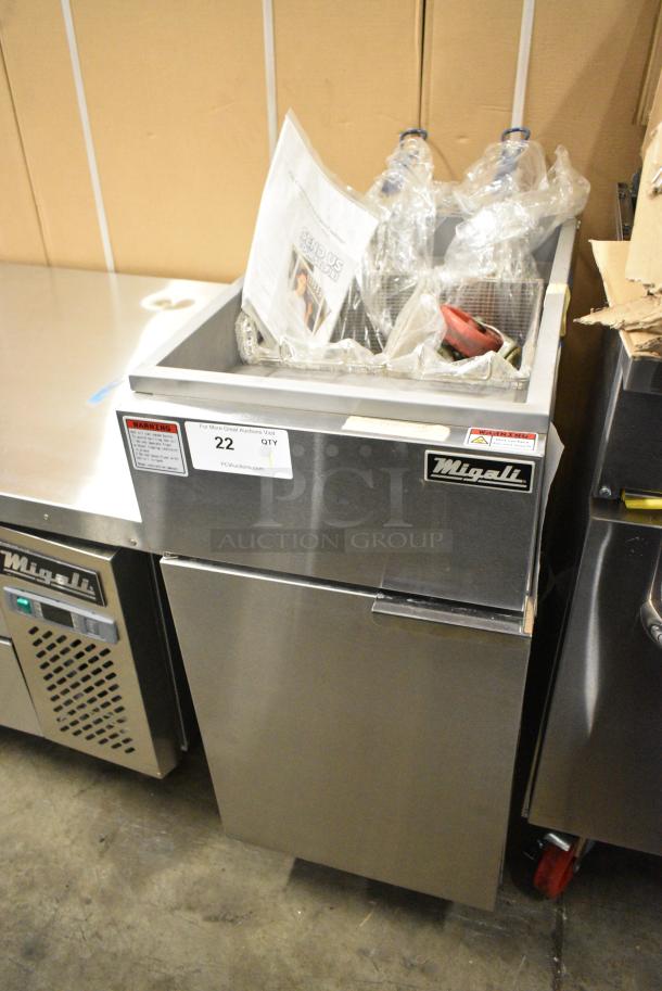 BRAND NEW! 2017 Migali C-F50-NG Stainless Steel Commercial Natural Gas Powered Deep Fat Fryer w/ 2 Metal Fry Baskets. 136,000 BTU. Serial C-F50-NGUSB100317070700920043 - Image 2 of 9