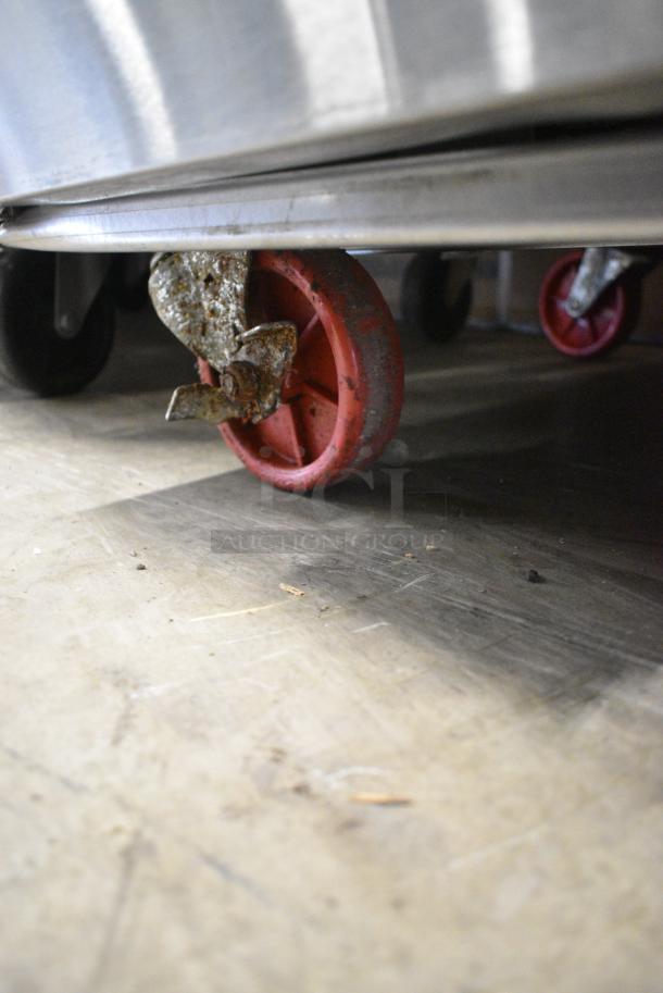 BRAND NEW! 2017 Migali C-F50-NG Stainless Steel Commercial Natural Gas Powered Deep Fat Fryer w/ 2 Metal Fry Baskets. 136,000 BTU. Serial C-F50-NGUSB100317070700920043 - Image 5 of 9