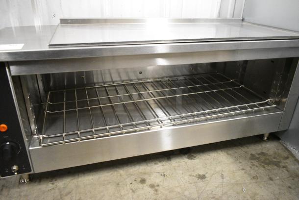 BRAND NEW SCRATCH AND DENT! Vollrath JW30 CM4-24035 Stainless Steel Commercial Electric Powered 35" Countertop Cheese Melter. 240 Volts, 1 Phase. - Image 2 of 5
