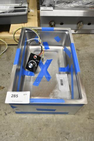 BRAND NEW SCRATCH AND DENT! 177BM12SH Avantco BM-12SH Bottom Mount Drop-In Full Size Hot Food Well with Square Inside Corners and Drain. 240 Volts, 1 Phase.