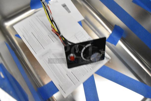 BRAND NEW SCRATCH AND DENT! 177BM12RA Avantco BM-12RA Bottom Mount Drop-In Full Size Hot Food Well with Round Inside Corners and Drain. 120 Volts, 1 Phase. Cannot Test Due To Missing Power Cord - Image 3 of 5