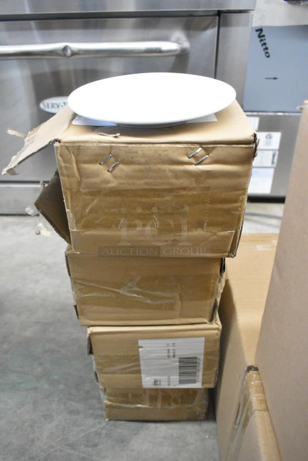 4 BRAND NEW SCRATCH AND DENT! Boxes of 12 Steelite 6900E506 Varick Classic Cafe from Steelite International 6 1/2" Bright White Wide Rim Plate. 4 Times Your Bid! - Image 2 of 4