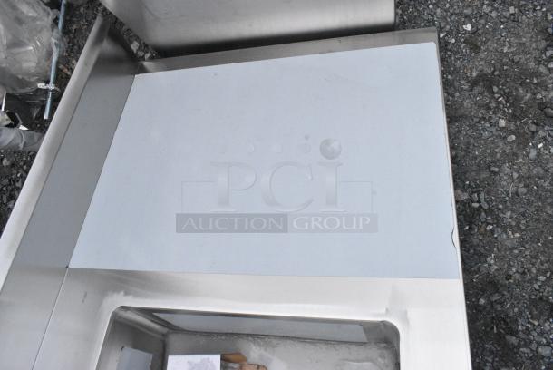 BRAND NEW SCRATCH AND DENT! Steelton 522TS3048L 30" x 48" 18 Gauge Stainless Steel Work Table with Sink - Sink on Left. No Legs. - Image 3 of 5