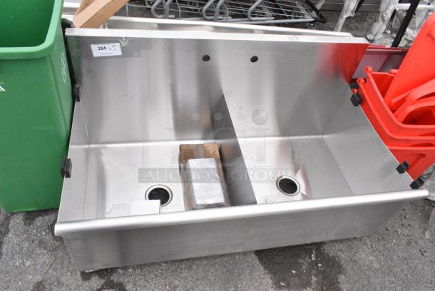 BRAND NEW SCRATCH AND DENT! Stainless Steel 2 Bay Sink. - Image 1 of 5