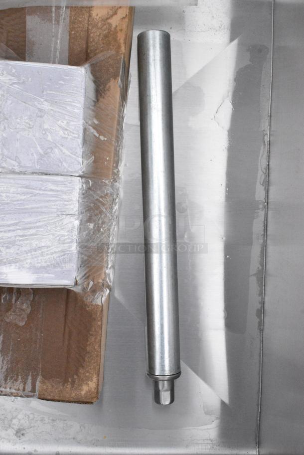 BRAND NEW SCRATCH AND DENT! Stainless Steel 2 Bay Sink. - Image 5 of 5