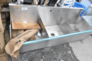 BRAND NEW SCRATCH AND DENT! Stainless Steel Commercial 3 Bay Sink.