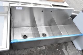 BRAND NEW SCRATCH AND DENT! Stainless Steel 3 Bay Sink. No Legs.