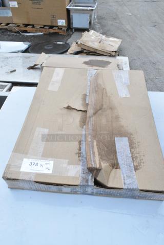 BRAND NEW SCRATCH AND DENT! Items Including 600LEGSS14 Regency 18 1/2" Stainless Steel Legs for Sinks - 4/Set, 600CB24SS Regency 17 5/16" Side Sink Cross Brace - 2/Set