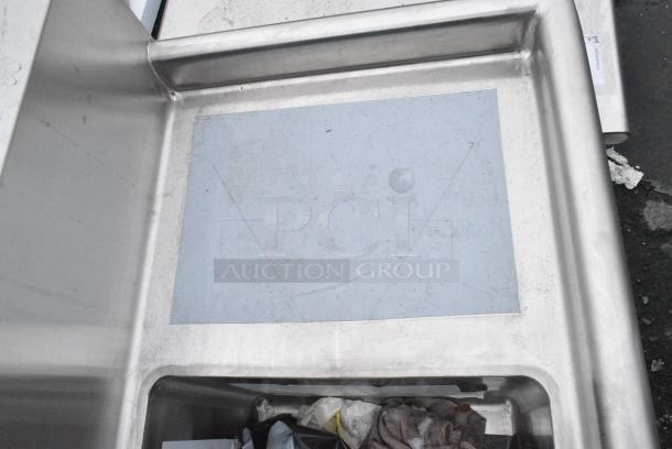 BRAND NEW SCRATCH AND DENT! Regency 600S31515215 Stainless Steel 3 Bay Sink w/ Dual Drain Boards. No Legs. - Image 4 of 6