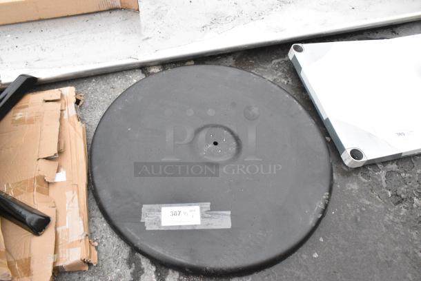 Black Metal Round Table Base Foot - Image 1 of 2