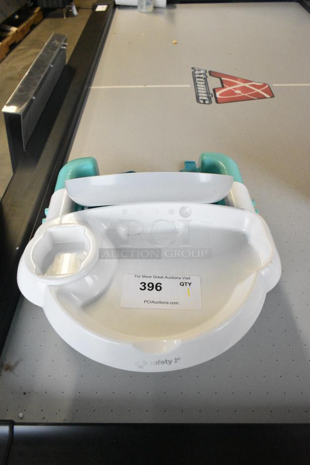 Snack & Go Booster Seat - Image 3 of 4