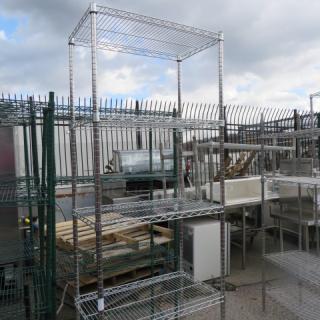 One Metro Shelf With 5 Shelves. 36X18X87
