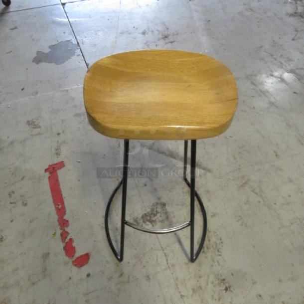 Unique Bar Stool With Wooden Seat And Metal Base. 2XBID - Image 1 of 1
