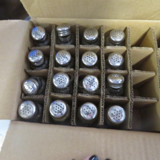 One Lot Of 16 Salt/Pepper Shakers. - Image 2 of 2