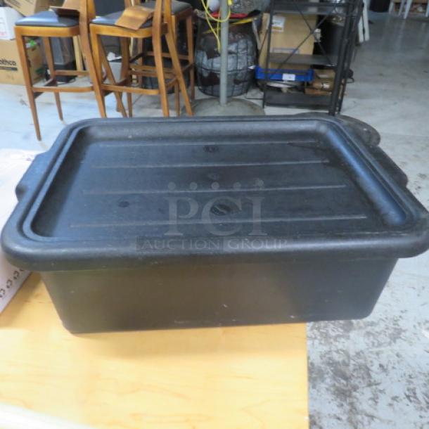 One Black Bussing Tub With Lid. - Image 1 of 1