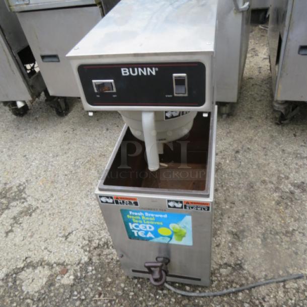 One Bunn Tea Brewer With Satellite. Model# T3. 120 Volt. 10X22X27 - Image 1 of 1