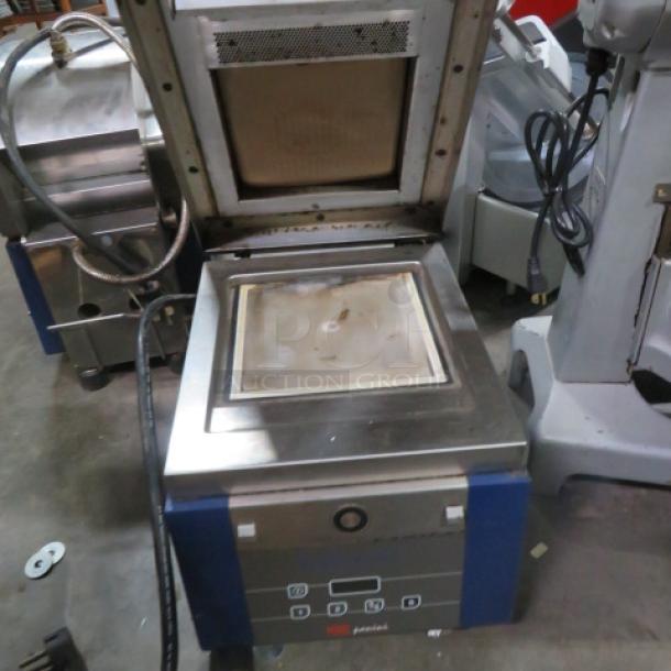 One Electrolux HSG Panini Press.  Model# HSPAN. 208 Volt. 14X17X24 - Image 2 of 2