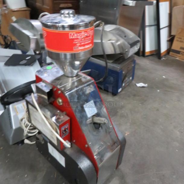 One WORKING Magic Pop Rice Cake Machine. #DMP-1. 115 Volt. - Image 2 of 2