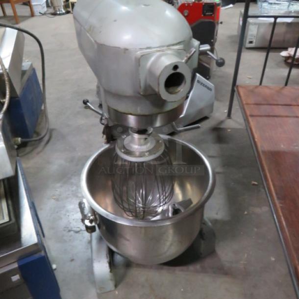 One WORKING Hobart 20 Quart Mixer With Bowl Whip And Paddle. Model# A-200. 115 Volt. - Image 1 of 4