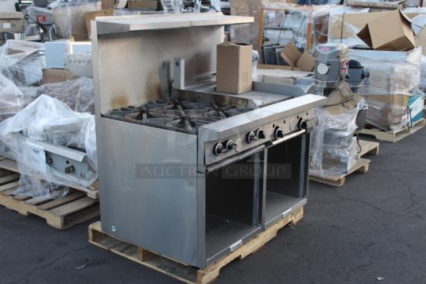 U.S. Range U48-4G24SS Natural Gas 4 Burner 48" Range with 24" Manual Griddle and Cabinet Base - 164,000 BTU. Rail holding the gas line is damaged. Missing some screws. Used Once. See photos. 47 1/4 x 34 1/2 x 57 - Image 2 of 9