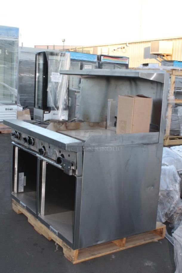 U.S. Range U48-4G24SS Natural Gas 4 Burner 48" Range with 24" Manual Griddle and Cabinet Base - 164,000 BTU. Rail holding the gas line is damaged. Missing some screws. Used Once. See photos. 47 1/4 x 34 1/2 x 57 - Image 7 of 9