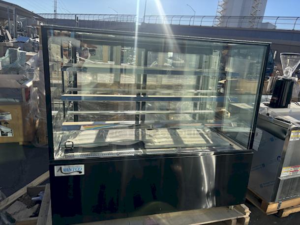 BRAND NEW SCRATCH & DENT! Avantco BC-60-SB 60" Black Square Refrigerated Bakery Display Case with LED Lighting. S/N: 5499919233882004. 115V/60Hz/9.6Amps, On Commercial Locking Casters, 59" x 29" x 53-1/2". In Working Order. Top Pane Of Glass Is Damaged. Production Date: 07-MAR-2024 - Image 2 of 8