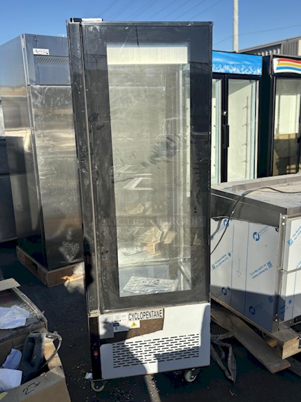 BRAND NEW SCRATCH & DENT! Avantco GD4C-15-HC Copper 4-Sided Glass Refrigerated Display Case, 115V/60Hz/3.8Amps. 25-1/2" x 25-1/2" x 74-13/16. S/N: 1326004250032 Left Side Exterior Pane of glass is damaged...Can be easily replaced w/plexiglass. - Image 5 of 6