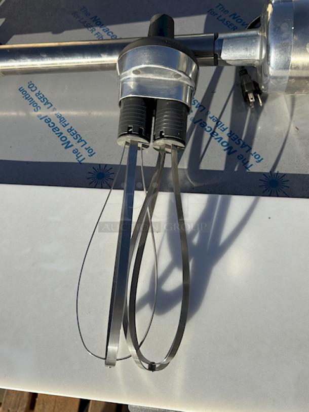 OUT OF ORIGINAL PACKAGING! BRAND NEW! Robot Coupe MP450 Combi Turbo 18" Variable Speed Immersion Blender with 10" Whisk - 1 HP. S/N: 8882112203R-04, 120 Volts/6 Amps/1 Phase/60 Hz. - Image 6 of 7