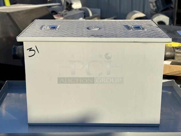 Brand New Scratch & Dent! Regency 600GT15 30 lb. 15 GPM Grease Trap with 2" Non-Threaded Connections. Broken Weld See Photos. - Image 1 of 6
