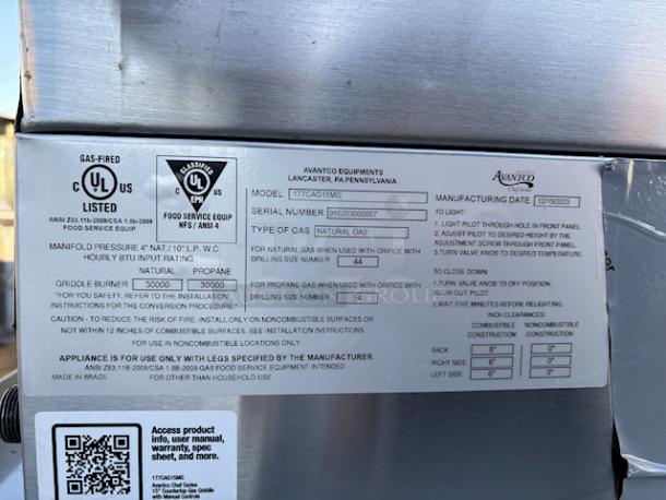 BRAND NEW SCRATCH & DENT! Avantco Chef Series CAG-15-MG 15" Countertop Gas Griddle with Manual Controls - 30,000 BTU, S/N: 955203000007 Mfg: 15-DEC-2023. Light Surface Rust. - Image 6 of 7