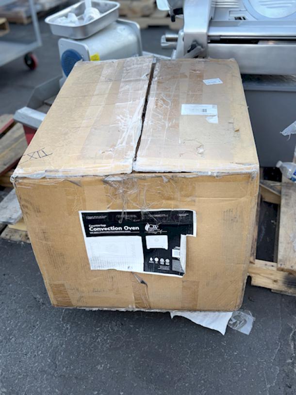 Cooking Performance Group COH-T3-A Electric Thermostatic Countertop 3 Tray Half Size Convection Oven with Moisture Injection - 120V, 1650W. Glass is damaged, Scratched & Dented. - Image 1 of 2