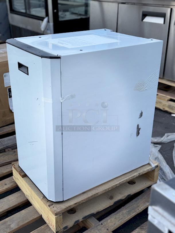BRAND NEW! Out Of Original Packaging!! Scotsman HSTCD16-A 16 1/2" x 23 9/16" x 32" Enclosed Stainless Steel Ice Dispenser Stand with Door, S/N: 24041320011698, Minor Scratches & Dents. - Image 5 of 8