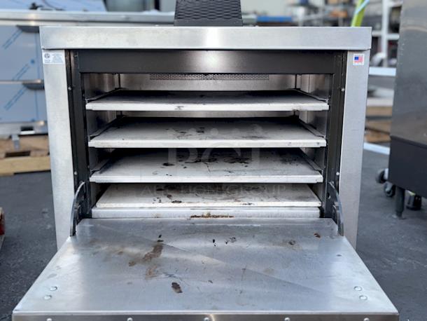 BRAND NEW SCRATCH & DENT! Peerless C131P  Countertop Single Door Quadruple Deck Pizza Oven with (4) 1/2" Pizza Stones - 30,000 BTU - Image 5 of 6