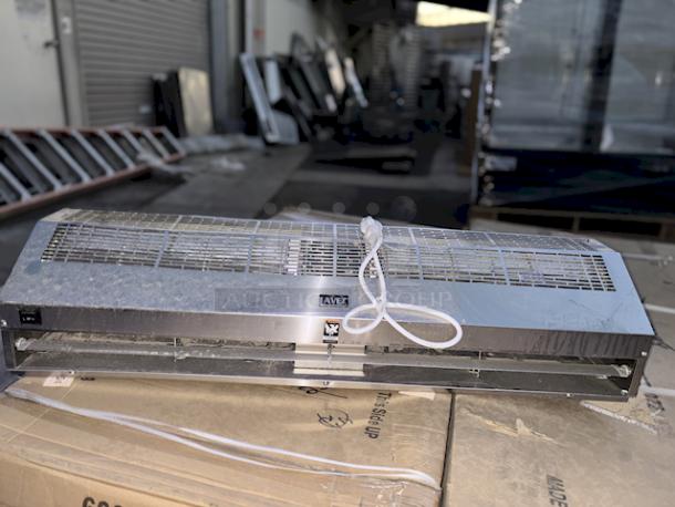 BRAND NEW SCRATCH & DENT! Boltic 687BFM1510SS 42" Stainless Steel Air Curtain with Plunger Door Switch. 120v/1ph/60hz - Image 2 of 6