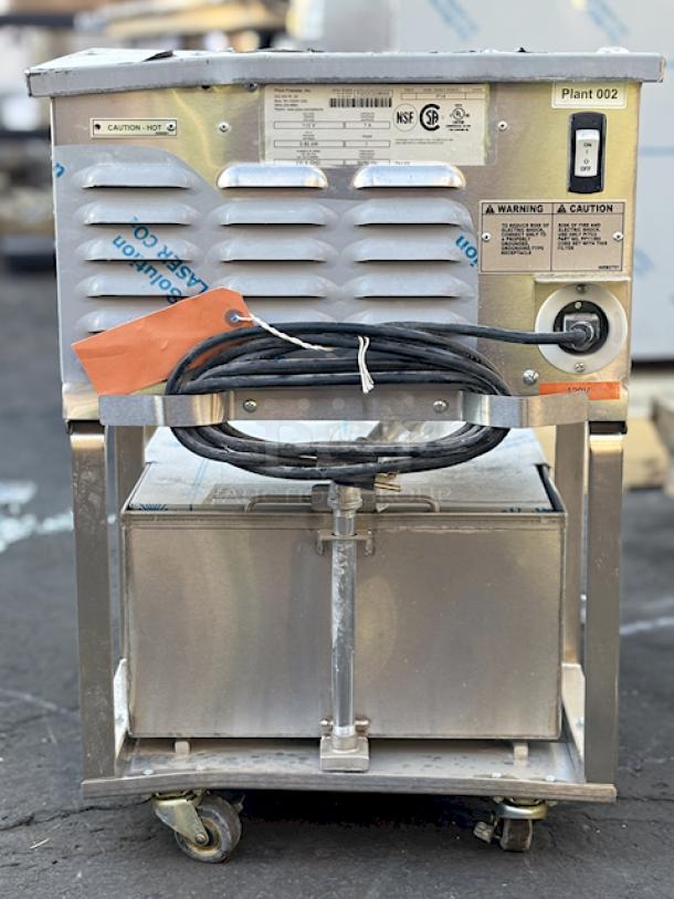BRAND NEW SCRATCH & DENT! Pitco P14 55 lb. Portable Fryer Oil Filter Machine - 120V/10 Amps/1 Phase/60 Hz, 126 lb. - Image 4 of 6
