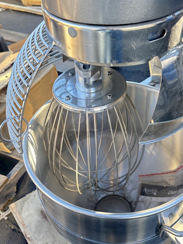 BRAND NEW SCRATCH & DENT! Avantco MX30H 30 Qt. Planetary Floor Mixer with Guard & Standard Accessories - 120V, 1 3/4 hp. S/N: 08 0045 23 - 177MX30H. Includes: Bowl, Wire Whip, Flat Beater and Hook. Electrical Box is damaged (see photos). - Image 8 of 10