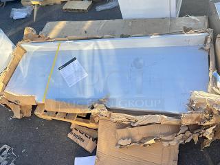 BRAND NEW SCRATCH & DENT! Regency 522SG3072 24" x 72" 18-Gauge 304 Stainless Steel Commercial Work Table with 4" Backsplash and Galvanized Undershelf. Original packaging is damaged. Minor/almost Non-Observable Scratch/Denting. (see photos...come in-person to preview).