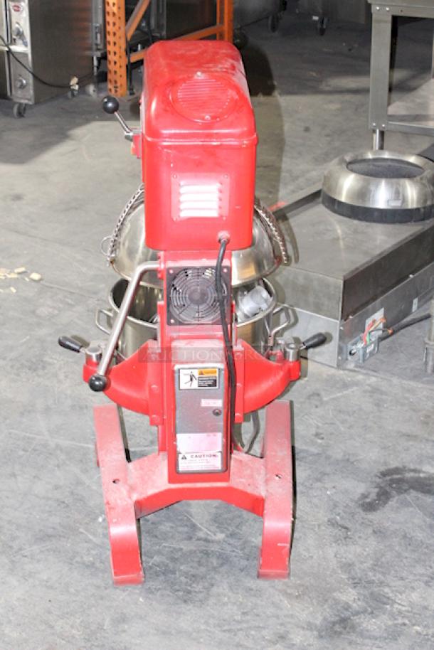Avantco MX30 Commercial Planetary Floor Mixer. Includes Paddle and Wire Whip, 120v/1Ph. Tested. In Working Order. 


*These items are located at our main warehouse approximately 10mins away. The address is 3290 S. Highland Dr. Las Vegas NV 89109.* - Image 5 of 5