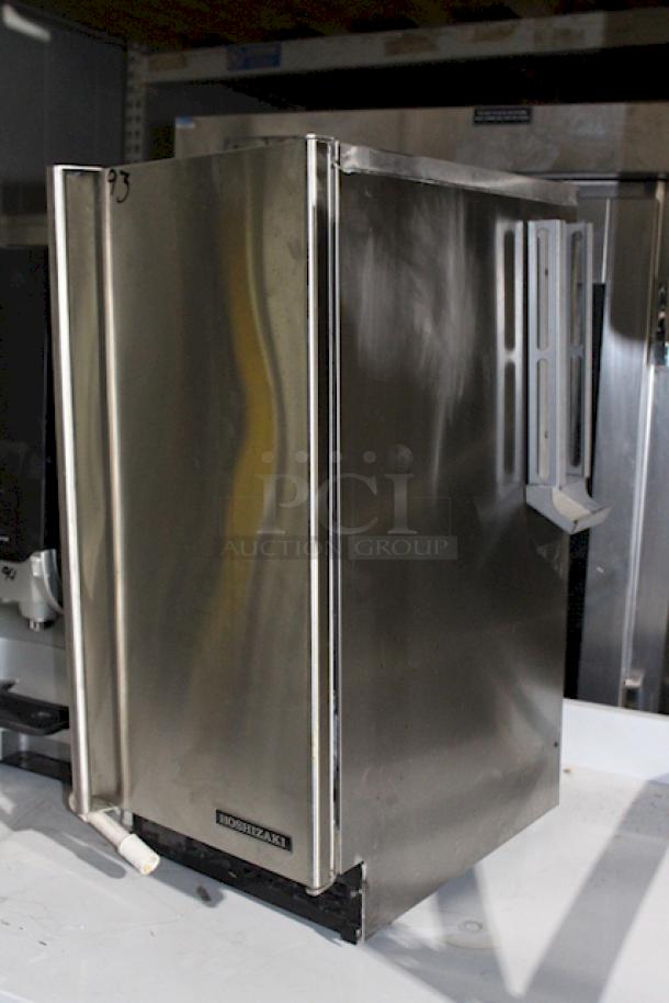 Hoshizaki AM-50BAJ 14 7/8" Air Cooled Undercounter Top Hat Cube Ice Machine - 51 lb. 115-120v/60Hz/1Ph/3.8Amp. Observed in WORKING ORDER. S/N: J14961L. 


*These items are located at our main warehouse approximately 10mins away. The address is 3290 S. Highland Dr. Las Vegas NV 89109.* - Image 3 of 7