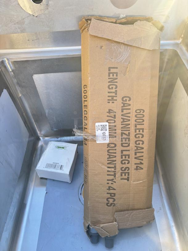 BRAND NEW SCRATCH AND DENT! Regency 60S1181818GL 38 1/2" 16-Gauge Stainless Steel One Compartment Commercial Sink with Galvanized Legs and 1 Drainboard - 18" x 18" x 14" Bowl. Includes Drain. - Image 5 of 11