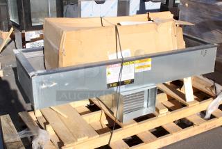 BRAND NEW SCRATCH & DENT! Delfield N8169BP Five Pan Drop In Refrigerated Cold Food Well W/ Sneeze Guard.  69" x 26" x 21-7/8" 115V/3.1Amp/1Ph/60Hz. Corner of unit is dented. see photos. S/N: 2310820100305
