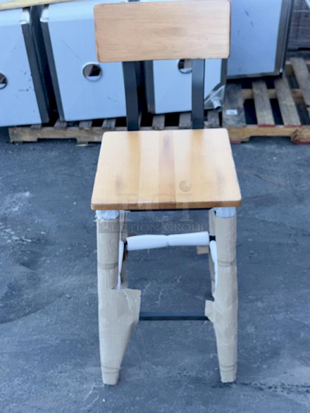 BRAND NEW SCRATCH & DENT! Lancaster Table & Seating 164BINDNATAN Industrial Bar Stool with Honey Maple Finish.16-1/2" x 16-1/2" x 43". Seat Height: 28-1/2" Capacity: 350Lb. 12x Your Bid - Image 4 of 7