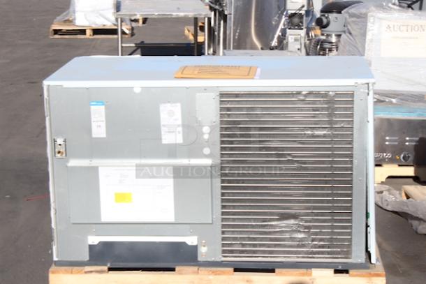 BRAND NEW SCRATCH & DENT! Scotsman MC1848MA-32 Prodigy Elite Series 48" Air Cooled Medium Cube Ice Machine - 1909 lb., 208/230V. Body has a minor denting. - Image 4 of 5