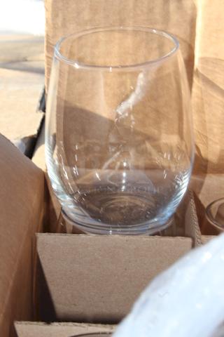 BRAND NEW! IN THE BOX! Arcoroc C8303 Perfection 15 oz. Customizable Stemless Wine Glass by Arc Cardinal - 12/Case. 300 Pieces in total. 25x Your Bid