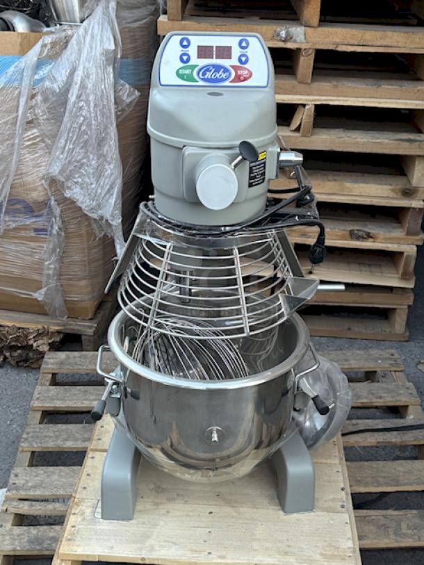 BRAND NEW SCRATCH AND DENT! Globe SP20 20 Qt. Planetary Stand Mixer with Guard & Standard Accessories - 120V, 1/2 hp. See photos........


*This unit is located at our main warehouse approximately 10mins away. The address is 3290 S. Highland Dr. Las Vegas NV 89109.* - Image 3 of 7