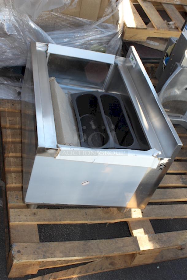 BRAND NEW SCRATCH & DENT! Regency 600Ib2130C0 21" x 30" Underbar Ice Bin with 10 Circuit Post-Mix Cold Plate and Bottle Holders. - Image 1 of 2