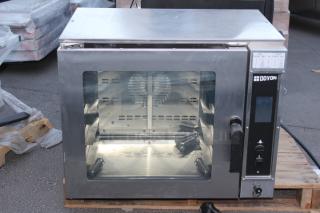 NEW! NEVER USED!! Doyon DCOT5 29.13" Half Size Electric Countertop Oven with Touch Screen - 4 kW. 208v/1Ph/60Hz/21Amp. S/N: 093280020321