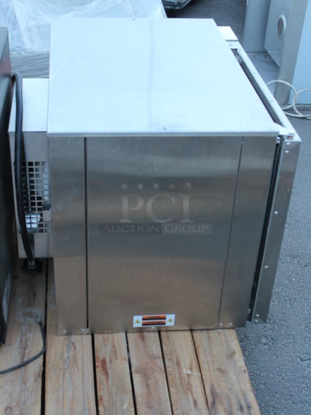 NEW! NEVER USED!! Doyon DCOT5 29.13" Half Size Electric Countertop Oven with Touch Screen - 4 kW. 208v/1Ph/60Hz/21Amp. S/N: 093280020321 - Image 3 of 10