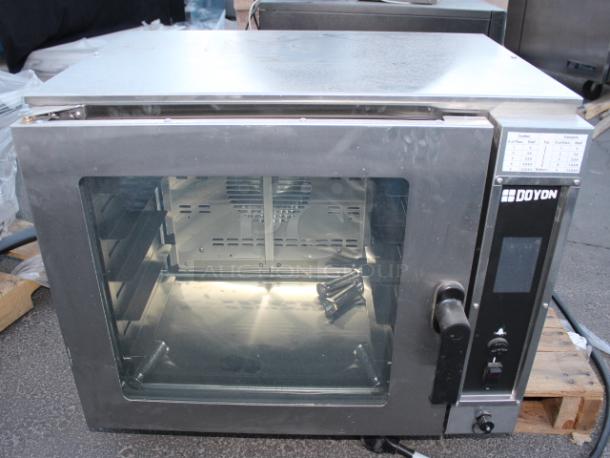 NEW! NEVER USED!! Doyon DCOT5 29.13" Half Size Electric Countertop Oven with Touch Screen - 4 kW. 208v/1Ph/60Hz/21Amp. S/N: 093280020321 - Image 10 of 10