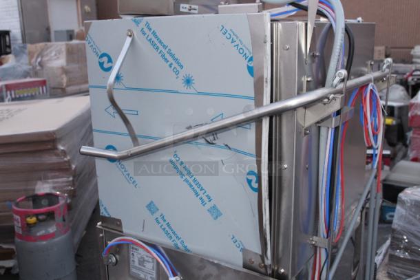 BRAND NEW SCRATCH & DENT! Noble Warewashing I-E Single Rack Low Temperature Door-Type Dish Machine - 115 Volts	12.5 Amps	1 Phase	60 Hz. S/N: 24F423907. Unit is dented. - Image 5 of 9